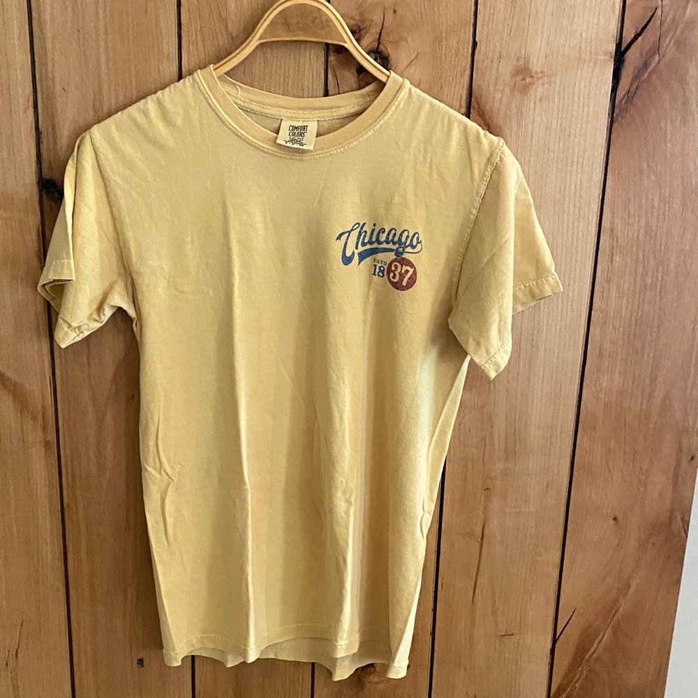 Comfort Colors Yellow Chicago Graphic Tee